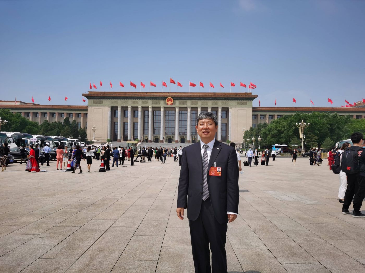 5. 全国人大代表、中国工程院院士、乐鱼在线体育（上海）有限公司科技委副主任、中国航空研究院副院长樊会涛